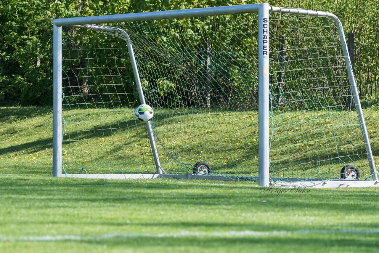 Bild 88 - B-Juniorinnen Bramstedter TS - SSV Hennstedt : Ergebnis: 3:7